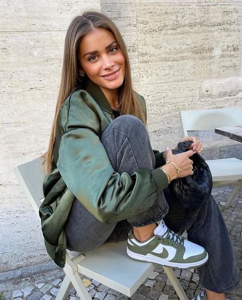 Fashion, Outfits, Effortlessly Chic Outfits, Fashion Outfits, Outfit, Moda, Olive Clothing, Low Dunks Outfit, Styl