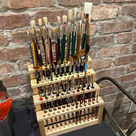 Wooden Paint Brush Holder Paintbrush Stand Wood Brush Caddy - Etsy ... Wood Projects, Diy, Diy Projects, Diy Artwork, Paint Brush Holders, Paint Storage, Brush Holder, Craft Room, Craft Room Office