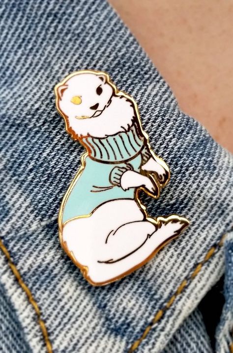 Adorable pin! It's a ferret in a turtleneck sweater. Perfect to pin to a jacket or bag. Give it as a gift for ferret owners and animal lovers. Buttons, Kawaii, Hard Enamel Pin, Pin And Patches, Enamel Pin Collection, Pin Badges, Enamel Pins, Hard Enamel, Patches