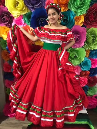 mexicotodocorazon - Etsy Frida Kahlo, Costumes, Outfits, Mexican Dresses Traditional, Mexican Dresses, Mexican Skirts, Mexican Traditional Clothing, Mexican Style Dresses, Mexican Dance Dress