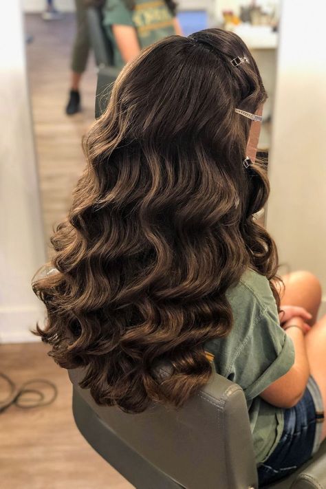 classic + timeless hollywood waves hairstyle for long hair | hairstyle by goldplaited | wedding hairstyle | wedding hair | hairstyles for long hair | bridal hairstyle | bridesmaid hairstyle | #wedding #hair #weddinghair #bridalhair #hairstyles #weddinghairstyle #retro Down Hairstyles, Long Hair Styles, Hairstyles For Thin Hair, Hollywood Waves, Bride Hairstyles, Thick Hair Styles, Medium Length Hair Styles, Curly Hair Styles, Wedding Hair And Makeup
