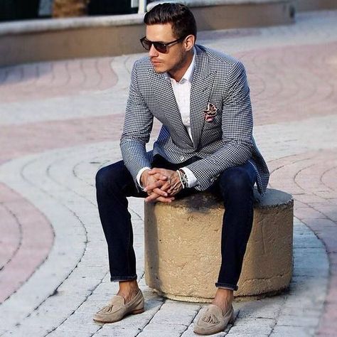 Men Outfits With Loafers- 30 Ideas How To Wear Loafers Shoes Men Casual, Menswear, Casual, Suits, Stylish Men, Men's Fashion, Men Loafers Outfit Casual, Loafers Men Outfit, Mens Outfits