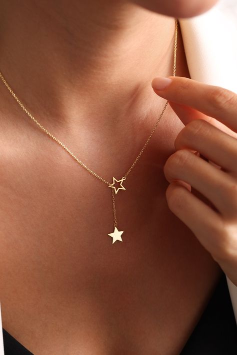 Star Charm Necklace, Tiny Star Necklace,  Super Star Necklace, Star Choker, Stars Necklace, Layering Necklace, Gift for her, christmas gift STAR NECKLACE Dainty gold star lariat necklace, perfect to wear by itself for a minimal look or layer it up with other necklaces. Our products are carefully prepared by our company from 925 Sterling silver. We offer you years of experience, product and service quality. FINISHED COLOR: Silver - Gold - Rose Gold Necklace length: 14 INCHES 15 INCHES 16 INCHES 17 INCHES 18 INCHES 19 INCHES 20 INCHES 21 INCHES 22 INCHES This necklace is the perfect gift for you loved ones. We wish you to use our products on happy days. Please visit my store for my other items. https://www.etsy.com/shop/onixjewellry Thank you so much for visiting and hope you enjoy shopping Rose Gold, Star Necklace Gold, Star Necklace Silver, Star Charm Necklace, Silver Star Necklace, Star Necklace, Star Jewelry, Charm Necklace, Charm Pendant