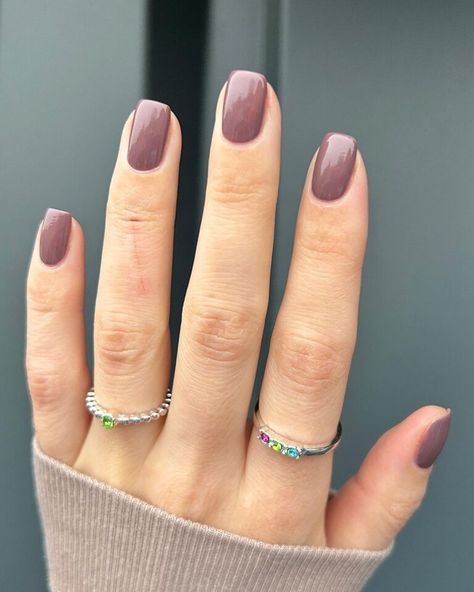 40 Trendy Spring Short Nails to Inspire You Nail Manicure, Fall Gel Nails, Trendy Nails, Neutral Nails, Nails Inspiration, Square Nails, Short Gel Nails, Pretty Nails, Short Square Nails