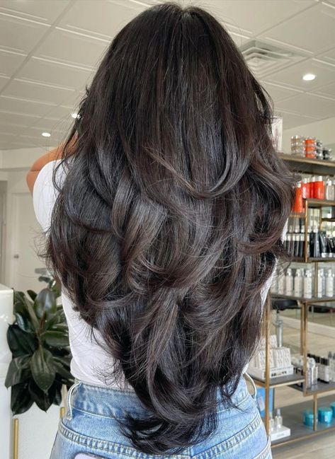 V-Cut Butterfly Haircut for Thick Hair Long Layered Hair, Layered Haircuts, Balayage, Long Layered Haircuts, Long Thick Hair, Layerd Hair, Long Hair With Bangs And Layers, Layered Hair, Hair With Layers