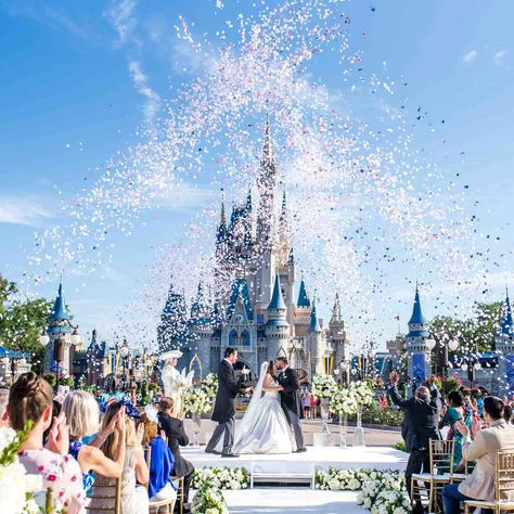 How fun would it be to get married in front of Cinderella's Castle at Magic Kingdom? For 10 tips on having a Disney World wedding, check out this post. #destinationweddings #wdw #disneyworld #weddings #disneyweddings #disneyfairytaleweddings #magickingdom #destinationwedding Disneyland, Disney, Disney Wedding Venue, Disneyland Wedding, Disney World Wedding, Disney Wedding Theme, Disney Fairy Tale Weddings, Disney Wedding, Disney Honeymoon