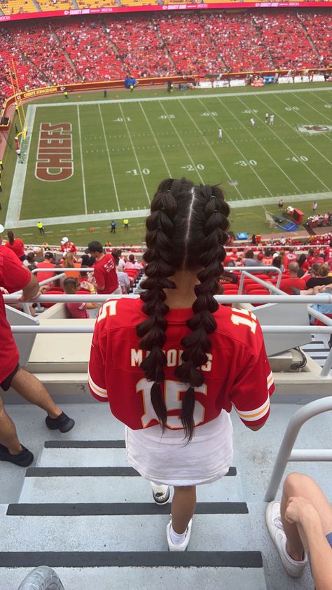 Hair inspiration, bubble braids, football game, chiefs, Kansas City, game day outfit Ideas, Softball Hair, Volleyball Hair, Outfits, Cheer Hair, Soccer Hairstyles, Football Hairstyles, Sports Braids, Basketball Hairstyles