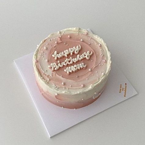 Birday Cake, Simple Birthday Cake Designs, Modern Birthday Cakes, Small Birthday Cakes, Vintage Birthday Cakes, 25th Birthday Cakes, 20 Birthday Cake, Birthday Cake For Mom, Korean Cake