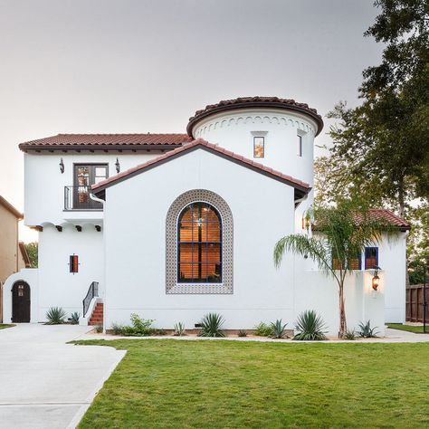 75 Mediterranean White Exterior Home Ideas You'll Love - February, 2022 | Houzz Houses, Exterior, Colonial, Spanish Bungalow, Spanish Revival Home, House Designs Exterior, House Exterior, Spanish House, House Floor Design