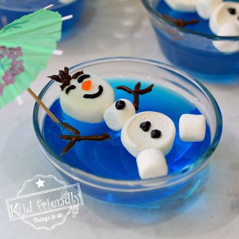 Make this cute Olaf floating in a pool of blue jello for your next Frozen Themed Birthday Party. It's so easy to make and adorable. Kids will love it. www.kidfriendlythingstodo.com #olaf #frozen #treat #birthday #fun #easy #jello Home-made Party, Diy Party, Party Decorations, Balloon Pop, Frozen Themed Birthday Party, Birthday Party, Frozen Birthday Party, Foil Balloons, Frozen Birthday
