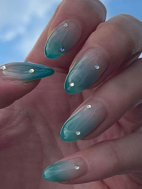 turquoise nails: ombre with rhinestones Nail Ideas, Cute Almond Nails, Cute Acrylic Nails, Teal Nails, Nail Inspo, Nails Inspiration, Pretty Nails, Pretty Gel Nails, Dream Nails