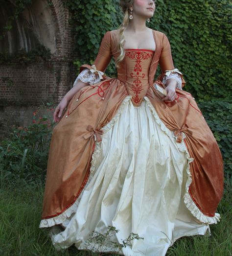 Late 18th Century, French Court Gown by Grace Mimbs, via Behance Victorian Dress, Century Dress, Old Dresses, 18th Century Fashion, Historical Dresses, 18th Century Gown, 18th Century Dresses, 18th Century Dress, 18th Century Clothing