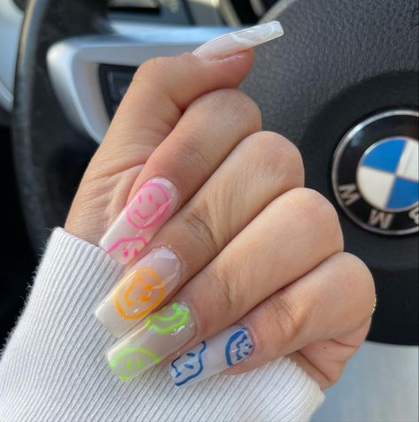 Multi-color smiley face nails brought to you hy @beautybarbyleilani on insta! Gel-x nail extensions :) Nail Designs, Cute Acrylic Nails, Cute Nails, Dope Nails, Trendy Nail Design, Trendy Nails, Happy Nails, Emoji Nails, Nails Inspiration