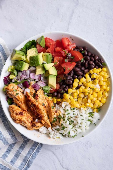 Chicken Burrito Protein Bowl {Chipotle Inspired Recipe} - FeelGoodFoodie Yemek, Dania, Mad, Color, Inspired, Eten, Koken, Diner, Easily