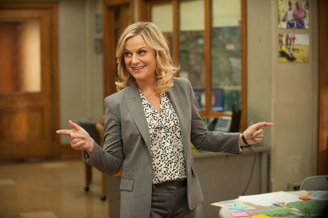The Compassionate Ranger of Parks | 31 Times Leslie Knope Restored Your Faith In Pantsuits Amy Poehler, Leslie Knope, Parks And Recreation, Parks And Rec Characters, Leslie Knope Quotes, Parks N Rec, Parks, Leslie, Amy