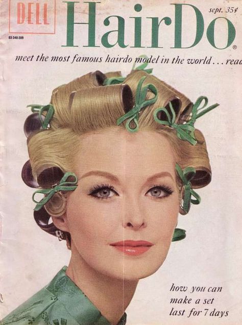 HairDo Magazine Green bows while wearing curlers. Wow! Can you imagine going 7 days without washing your hair? Vintage, Retro, Retro Vintage, Give It To Me, Shop, Vintage Advertisements, Vintage Beauty, Historia, Beauty Shop