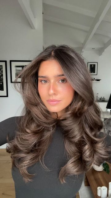 Layered Haircuts, Balayage, Volume Curls, Volume Haircut, Blow Dry Hair For Volume, Perfect Blowout, Curly Blowdry, Blowout With Curls, Blowout Hair