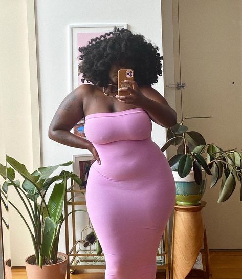 Curvy Women, Outfits, Curvy Girl Fashion, Pretty Outfits, Plus Size Summer, Little Black Dress Outfit, Curvy Girl, Curvy Girl Outfits, All Pink Outfit