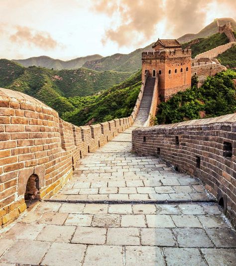 45 Interesting Facts About The Great Wall Of China China, Asia Travel, Architecture, Beijing, Places To Go, Places To Visit, Tourist Destinations, Places To Travel, Beautiful Places To Travel
