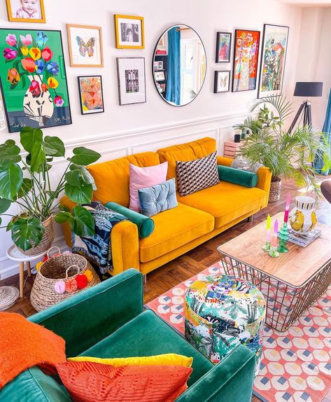 This colorful maximalist living room decor creates a vibrant and eclectic living space. The green and yellow velvet sofas add a touch of luxury and comfort, while the patterned rug adds visual interest and ties the room together. The colorful throw pillows and artwork inject pops of color, creating a lively and inviting atmosphere. Colorful living room from @overatno18 Home Décor, Interior, Design, Living Room Designs, Apartment Decor Inspiration, Apartment Decor, Eclectic Home, Interieur, Colourful Living Room
