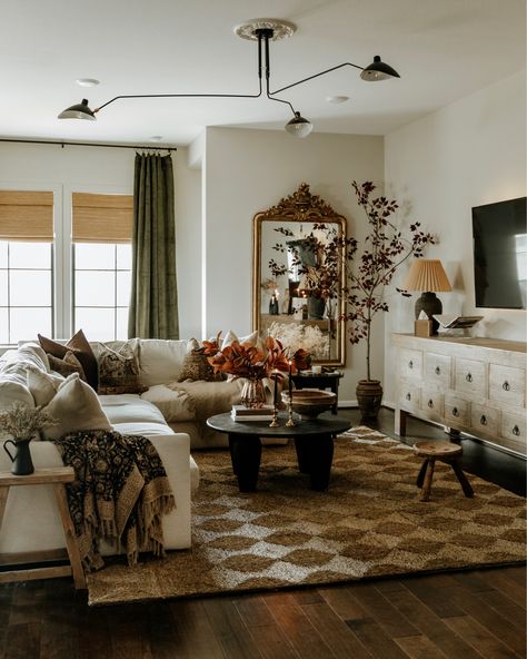 Interior, Home Décor, Ikea, Home, Fall Living Room, Anthropologie Living Room, Cottage Chic Living Room, Cottage Core Living Room Aesthetic, Warm Modern Living Room