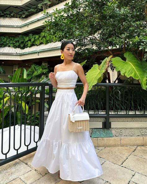 Outfits, White Crop Top Outfit, White Skirt And Top, White Maxi Skirts, White Midi Skirt, White Skirts, White Tops Outfit, White Skirt Outfits, Maxi Skirt Crop Top