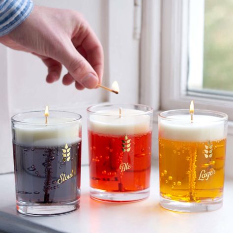 Enjoy a beer whenever you like with our new Beer Candles. Simply pick your preferred tipple from Ale, Stout, or Lager and enjoy the malty, hoppy and roasted scents.Each comes in their own glass, with a gel wax body and a soy wax head.Cheers!60 hour burn time. not given 100% soya wax. Beer Candle, Drink Candles, Funny Candles, Beer Design, Homemade Candles, Jar Candle, Creative Candles, Scented Candles, Candlemaking