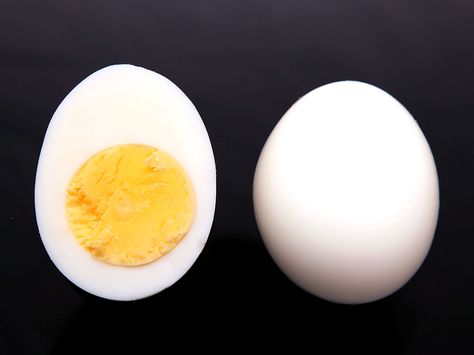 Hard Boiled Eggs, Hard Boiled Egg Recipes, Hard Cooked Eggs, Steamed Hard Boiled Eggs, How To Cook Eggs, Boiled Eggs, Boiled Egg, Cooking And Baking, Perfect Hard Boiled Eggs