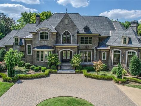 Suburban House, Big Houses Exterior, Mansions Homes, House Layouts, Luxury Homes Dream Houses, House Exterior, House Designs Exterior, Dream House Exterior, House Styles