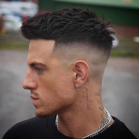 The low skin fade is definitely a favorite among women this year. This caesar cut looks good on any occasion. You'll fall in love with all the hairstyles on our page! // Photo Credit: @cal_newsome on Instagram Undercut, Men Fade Haircut Short, Mens High Fade Haircut, Mens Haircuts Fade, Young Men Haircuts, Low Skin Fade Haircut, Mens Haircuts Short Hair, High Skin Fade Haircut, High Fade Haircut
