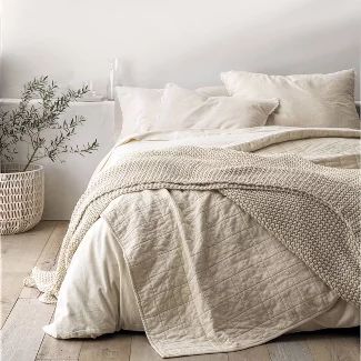 Casaluna Bedding : Target Quilts, Home, Home Décor, Queen, California King Bedding, King Size Quilt, Cream Bedding, White Bedding, King Bed Pillows Arrangement