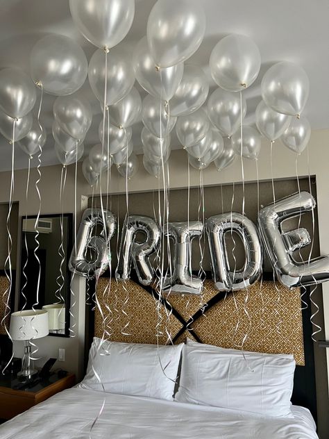 'Bride' balloons set up above a bride's bed in hotel room for bachelorette party Bachelorette Party Hotel Room, Bachelorette Party Room, Beach Bachelorette Party Decorations, Bachelorette Party Decorations Hotel, Bachelorette Party Decorations, Bachelorette Party Activities, Bachelorette Party Weekend, Diy Bachelorette Party Decorations