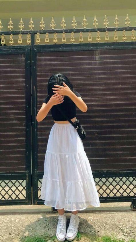 Skirt Outfits, Outfits, Casual Skirt Outfits, High Waisted Pants Outfit Casual, Long Skirt Outfits For Summer, Summer Modest Outfits Casual, Long Skirt Outfits, Modest Outfits Trendy, Modest Fashion Outfits