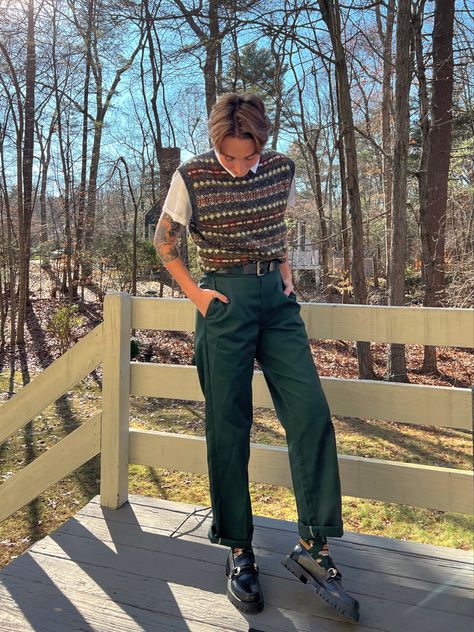 masculine person wearing a collared white shirt with a sweater vest on top with dark green dickies pants and black loafers Casual Outfits, Outfits, Sweater Vest Outfit, Collared Sweater Outfit, Belt Bag Outfit Street Style, Dickies Workwear, Thrift Fashion, Vintage Vest Outfit, Sweater Vest