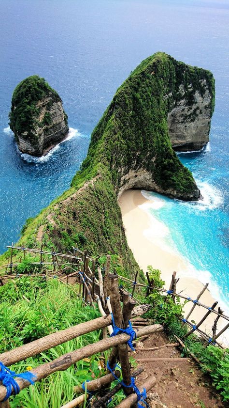 Travel to Bali, Indonesia! Here are 5 beautiful places in Bali that will give you plenty of things to do in Bali � let's do this! #Bali #Indonesia Asia Travel, Indonesia, Bangkok, Bali, Bali Indonesia, Bali Travel, Indonesia Travel, Bali Travel Guide, Beautiful Places To Travel