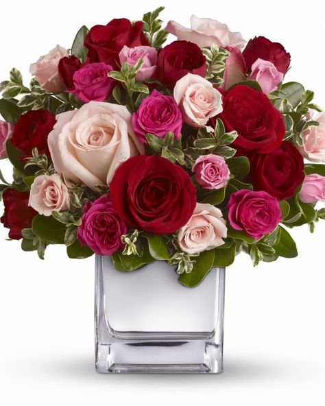 Check out these inspiring flower arrangements and color combinations using the perennially popular rose. Ornament, Planters, Roz, Beautiful, Bunga, Hoa, Bloemen, Arreglos Florales, Bouquet