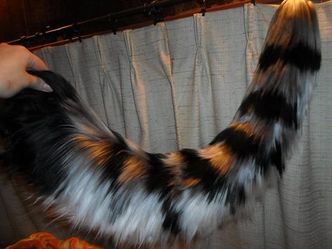 Silver Tiger Large Yarn Tail by https://www.deviantart.com/serenitymoonwolf on @DeviantArt Mascara, Kawaii, Cosplay, Larp, Cat Tail Costume, Fursuit Head, Yarn Tail, Wolf Ears And Tail, Fursuit