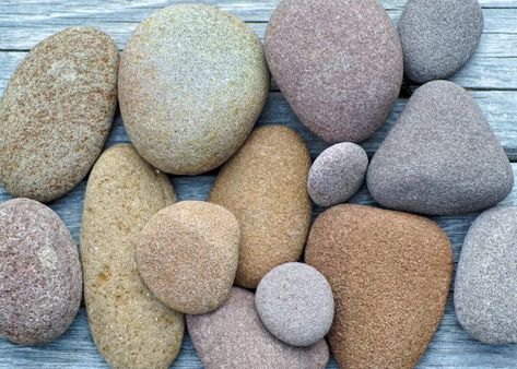 Beach Stones and Sand Formations: A Michigan Rock Hound's Pictorial Paradise - Owlcation - Education Mindfulness, Art, Amigurumi Patterns, Michigan, Crafts, Ideas, Lake Superior, Beach Stones, Rocks And Gems
