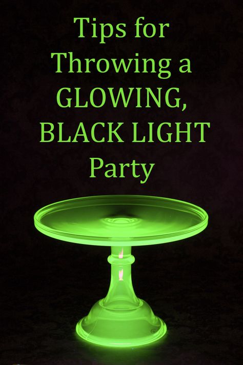 Great tips for throwing a black light party (post is for a Halloween party, but tips work for whatever) Halloween, Glow, Glow Party, Glow Sticks, Glow In Dark Party, Glow In The Dark, Glow Birthday Party, Glow Birthday, Halloween Party