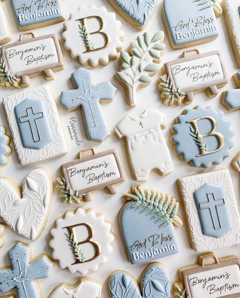 Baby Boy Christening, Christening Cookies, Baby Boy Christening Decorations, Baptism Boy, Boys Christening Decorations, Christening Cake Boy, Baptismal Souvenirs For Boys, Boys Christening Ideas, Christening Party