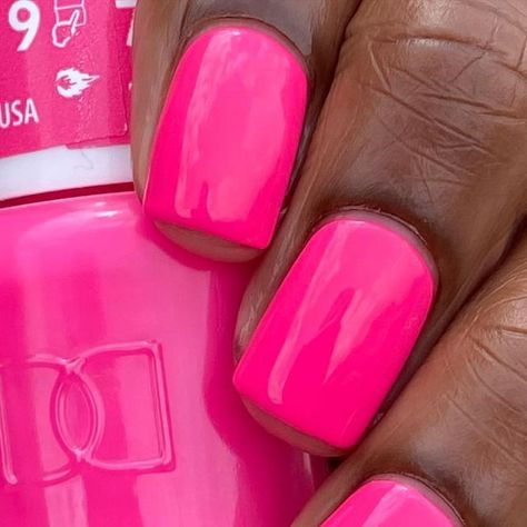 Up Dos, Pink Shellac, Pink Shellac Nails, Bright Pink Nails, Pink Ombre Nails, Pink Nail Colors, Pink Nail Polish, Shellac Nail Colors, Neon Pink Nail Polish