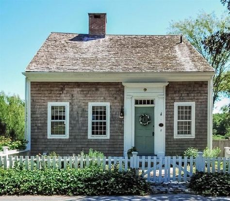 Exterior, Cape Cod Cottage, Cape Cod House, Cape Cod Style House, Cape Cod Exterior, Cape Cod Style, Cape House, Country Cottage, Historic Homes For Sale