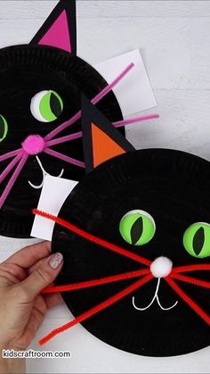 Halloween, Diy, Toddler Crafts, Origami, Crafts, Play, Cat Crafts Preschool, Animal Crafts For Kids, Cat Diy Crafts