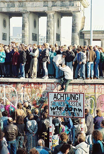 Weimar, Berlin, German Reunification, East Germany, Brandenburg Gate, West Berlin, Berlin Germany, Fall Of Berlin Wall, Interesting History