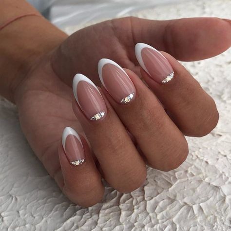 Medium Fall Nails 2023 16 Ideas: Embrace the Season with Style and Sophistication - women-club.online Trendy Nails, Classy Nails, Ongles, Fancy Nails, Chic Nails, Pretty Nails, Kuku, Nailart, Minimalist Nails