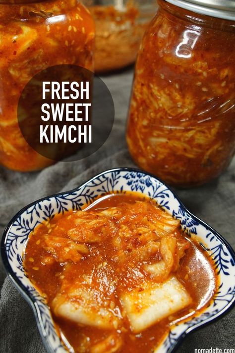 How to make fresh kimchi, or Geotjori, with a hint of sweetness. Apps, Snacks, World Cuisine, Fresh Kimchi Recipe, Fermented Kimchi, Kimchi Recipe, Sweet Kimchi Recipe, Spicy Kimchi Recipe, Quick Kimchi