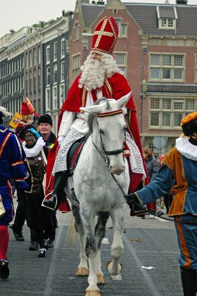 Sinterklaas Amsterdam Retro, Santos, Winter, Amsterdam, Winter Christmas, Nederland, Winter Holidays, Winter Snow, Sinterklaas