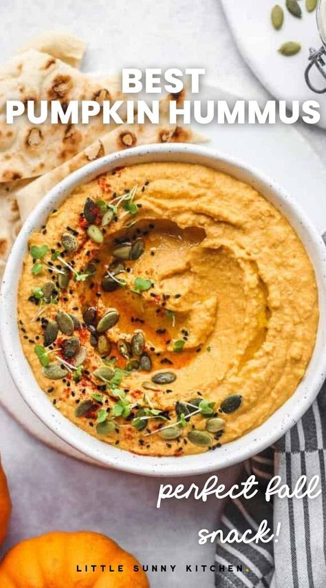 Pumpkin hummus is your new favourite autumn dip! It's so easy to make, and takes just 10 minutes to prepare. Thanksgiving Recipes, Dips, Pumpkin Recipes, Snacks, Healthy Recipes, Healthy Snacks, Sauces, Houmus, Pumpkin Hummus