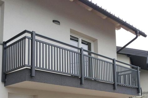 Steel Railing Design, Railings Outdoor, Iron Railings Outdoor, Balcony Railing Design Modern, Railing Design, Balcony Railing Design, Front Balcony Grill Design, Balcony Grill Design, Stair Railing Design