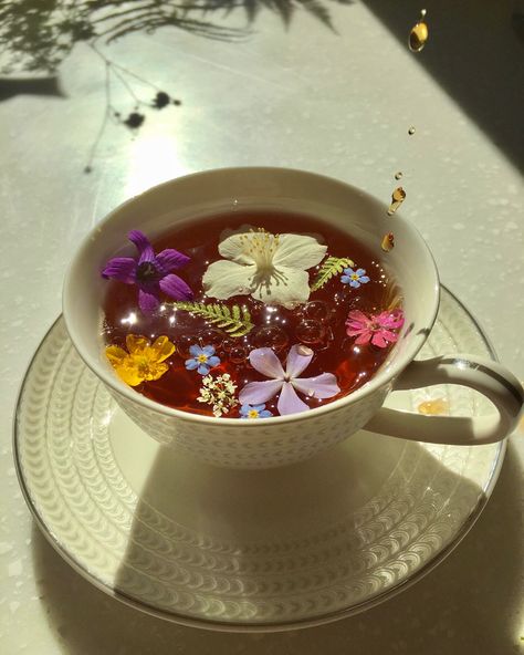 Tea, Glitter, Art, Ideas, Tea Time, Tea Places, Afternoon Tea, Cottagecore Tea, Spring Tea